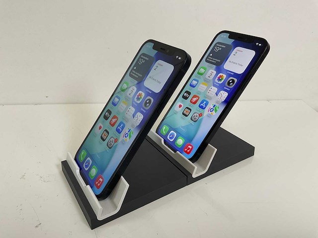 Apple iphone 12 - 64 gb - black (2x) - afbeelding 4 van  5