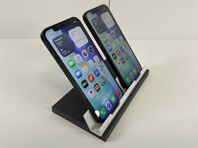 Apple iphone 12 - 64 gb - black (2x) - afbeelding 2 van  5