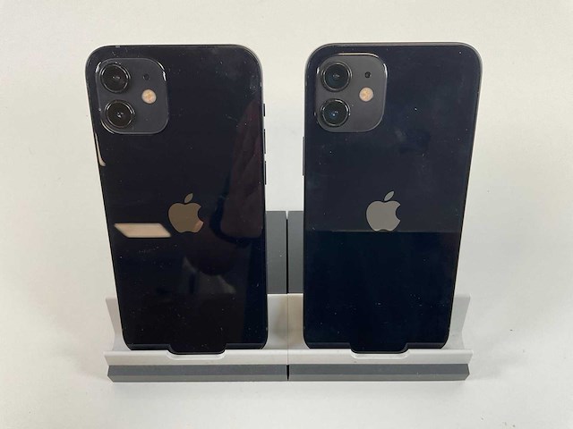 Apple iphone 12 - 64 gb - black (2x) - afbeelding 5 van  5