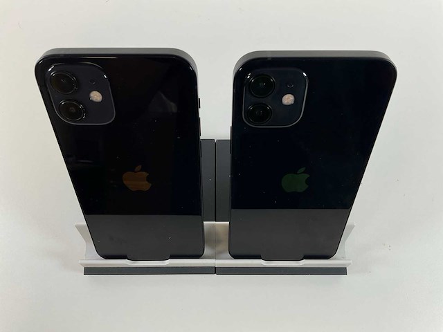 Apple iphone 12 - 64 gb - black (2x) - afbeelding 5 van  5