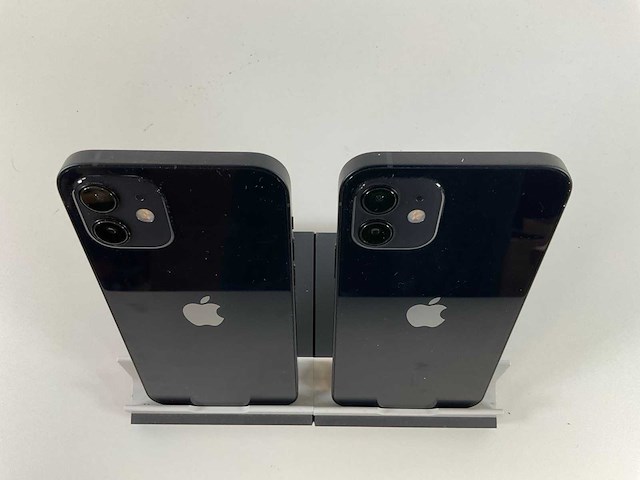 Apple iphone 12 - 64 gb - black (2x) - afbeelding 2 van  2