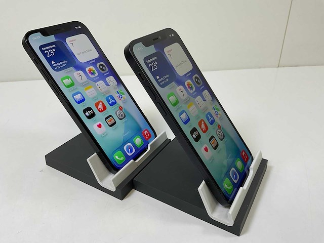 Apple iphone 12 - 64 gb - black (2x) - afbeelding 3 van  5