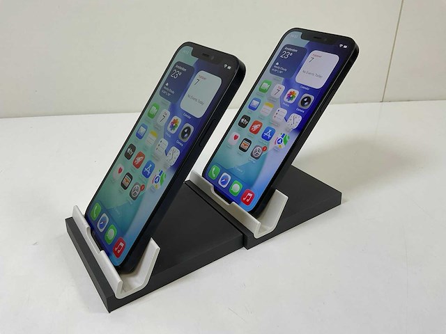 Apple iphone 12 - 64 gb - black (2x) - afbeelding 4 van  5