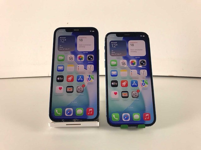 Apple iphone 12 - 64 gb - blue (2x) - afbeelding 1 van  5