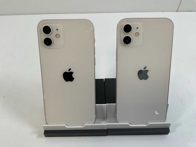 Apple iphone 12 - 64 gb - white (2x) - afbeelding 4 van  4