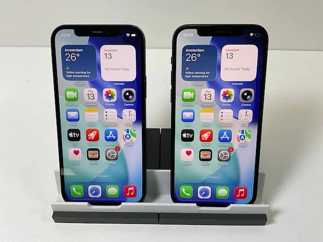 Apple iphone 12 - 64 gb / 256 gb - black (2x) - afbeelding 1 van  5