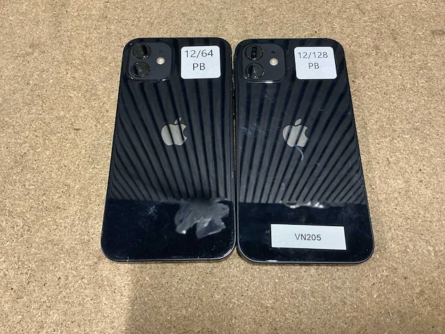 Apple iphone 12 mobiele telefoon (2x) - afbeelding 1 van  1