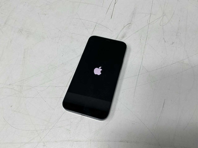 Apple iphone 12 mobiele telefoon 6,1 inch - afbeelding 1 van  8
