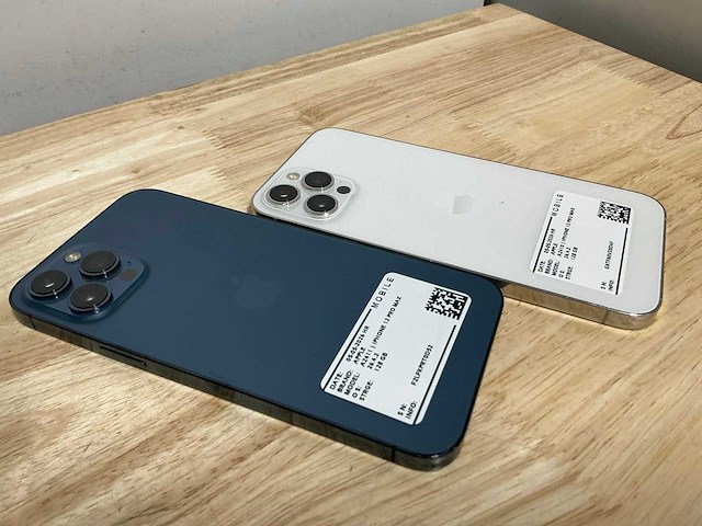 Apple iphone 12 pro max mobiele telefoon (2x) - afbeelding 3 van  6
