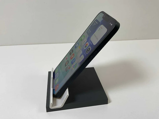 Apple iphone 13 - 128 gb - midnight - afbeelding 4 van  5
