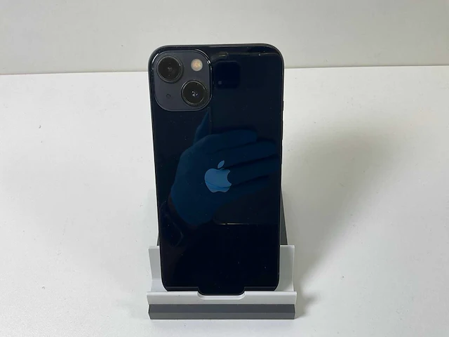 Apple iphone 13 - 128 gb - midnight - afbeelding 4 van  4