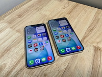 Apple iphone 13 a2633 mobiele telefoon (2x) - afbeelding 1 van  6