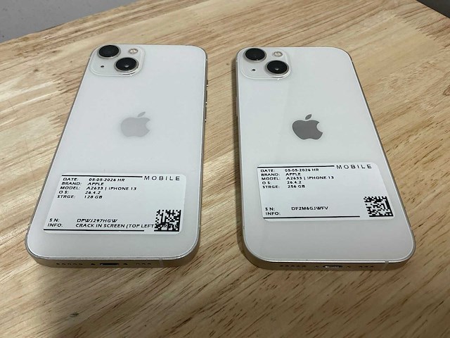 Apple iphone 13 a2633 mobiele telefoon (2x) - afbeelding 2 van  6
