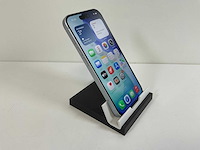 Apple iphone 15 - 128 gb - white - afbeelding 1 van  3