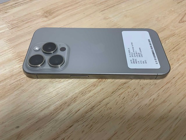 Apple iphone 15 pro a3102 mobiele telefoon - afbeelding 5 van  8