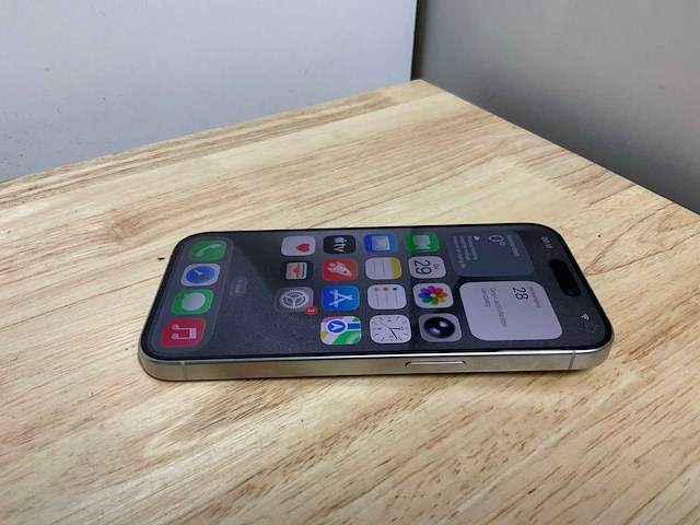 Apple iphone 15 pro a3102 mobiele telefoon - afbeelding 4 van  9