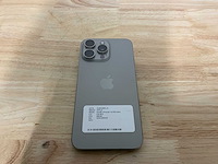 Apple iphone 15 pro max a3106 mobiele telefoon - afbeelding 2 van  7