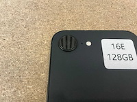 Apple iphone 16e (128gb) mobiele telefoon - afbeelding 5 van  5