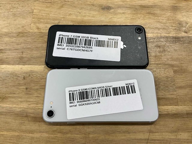 Apple iphone 7 32gb & iphone 8 64gb (2x) - afbeelding 2 van  2