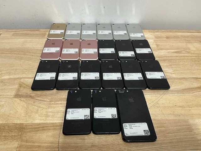 Apple iphone 7, 7+ smartphone (21x) - afbeelding 18 van  24