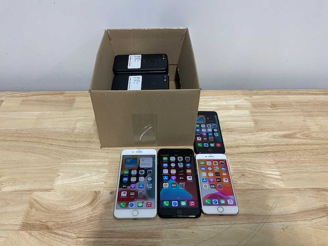 Apple iphone 7 smartphone (12x) - afbeelding 1 van  7