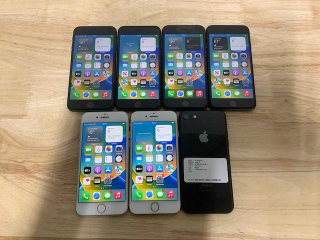 Apple iphone 8 a1905 mobiele telefoon (7x) - afbeelding 1 van  6