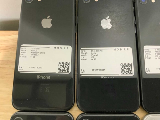 Apple iphone 8 a1905/a1898 (12x) - afbeelding 3 van  8