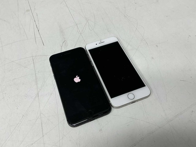 Apple iphone 8 mobiele telefoon 4,7 inch (2x) - afbeelding 3 van  8