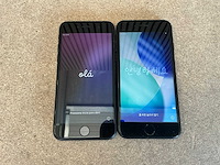 Apple iphone se 2nd gen (64gb) (2x) - afbeelding 1 van  4