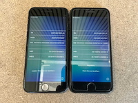 Apple iphone se 2nd gen (64gb) (2x) - afbeelding 1 van  2