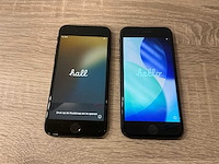 Apple iphone se (2nd gen, 64gb) mobiele telefoon - afbeelding 1 van  4