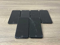 Apple iphone se (2nd gen) / 7 mobiele telefoon (6x) - afbeelding 1 van  7