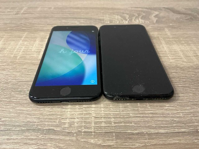 Apple iphone se (2nd gen) mobiele telefoon (2x) - afbeelding 2 van  4