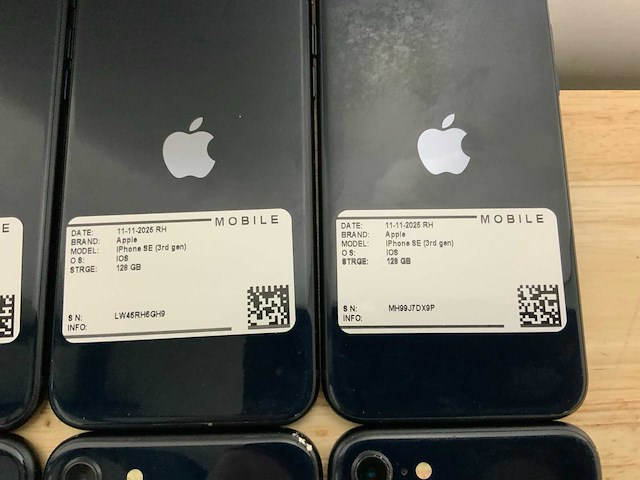 Apple iphone se 3 |a2782 mobiele telefoon (10x) - afbeelding 4 van  7