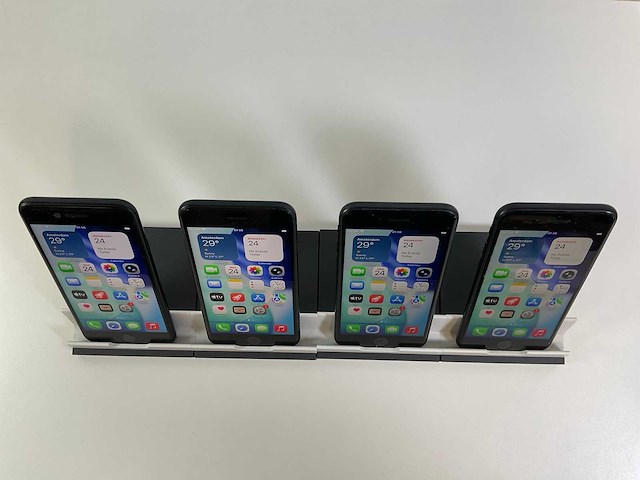 Apple iphone se 3rd gen - 64 gb - midnight (4x) - afbeelding 2 van  5