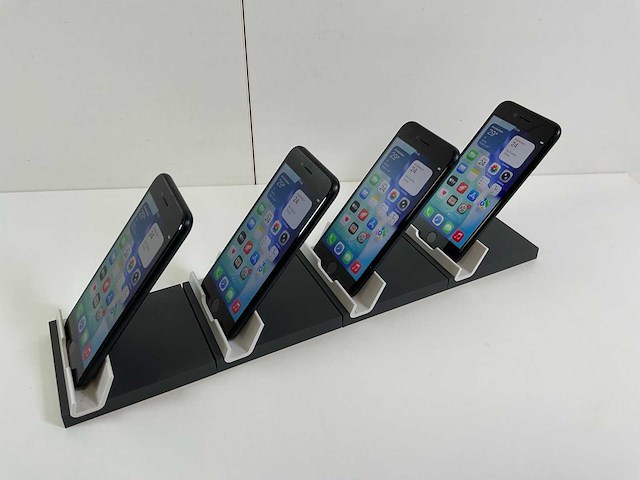 Apple iphone se 3rd gen - 64 gb - midnight (4x) - afbeelding 4 van  5