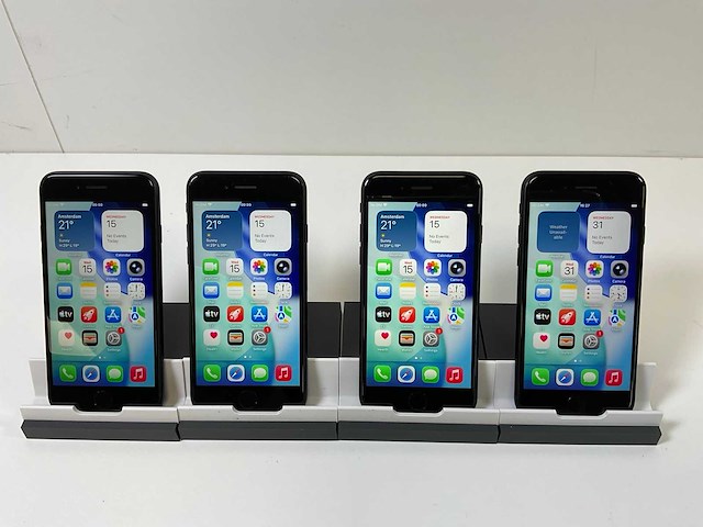 Apple iphone se 3rd gen - 64 gb - midnight (4x) - afbeelding 1 van  5