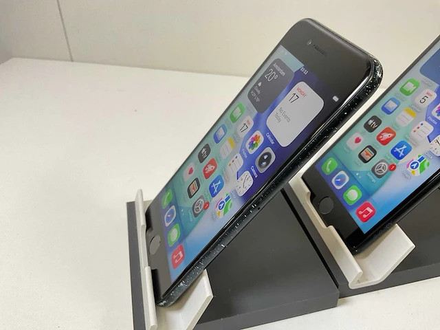 Apple iphone se 3rd gen - 64 gb - midnight (4x) - afbeelding 7 van  7