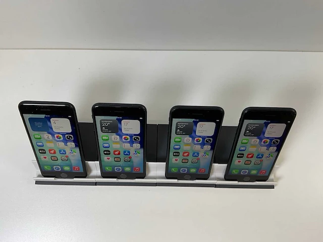 Apple iphone se 3rd gen - 64 gb - midnight (4x) - afbeelding 2 van  5