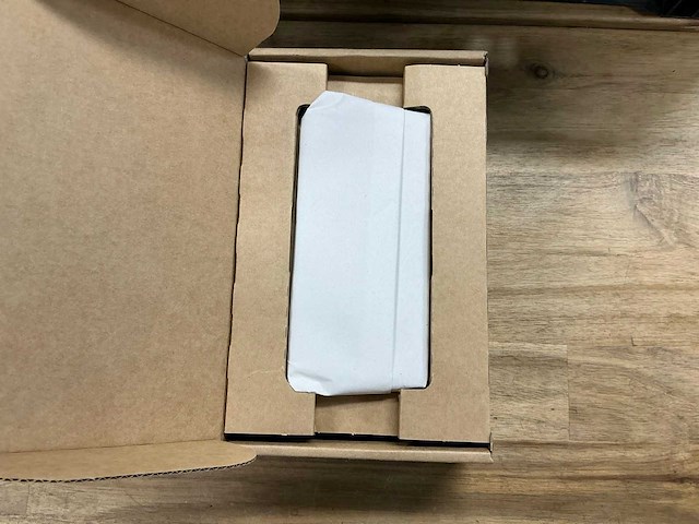 Apple iphone se 3rd gen 64gb midnight - afbeelding 4 van  4