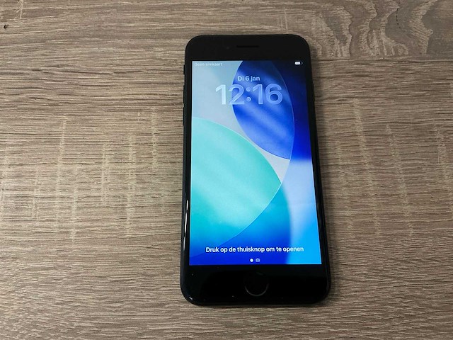 Apple iphone se (3rd gen, 64gb) mobiele telefoon - afbeelding 1 van  4