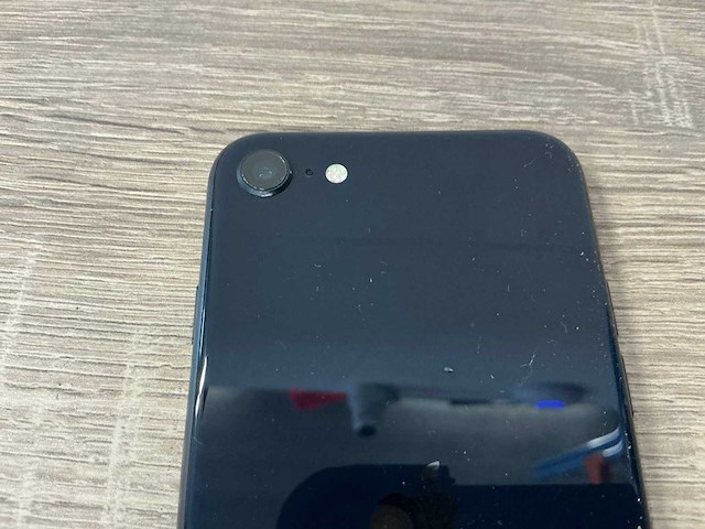 Apple iphone se (3rd gen, 64gb) mobiele telefoon - afbeelding 4 van  4