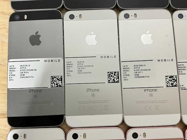 Apple iphone se | a1723 mobiele telefoon (24x) - afbeelding 10 van  11