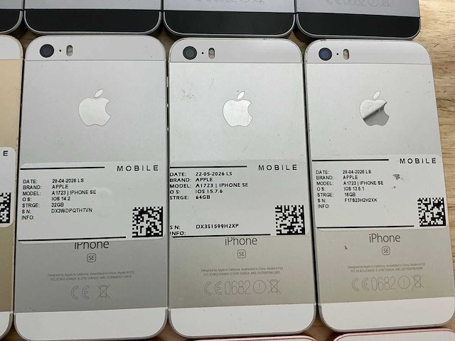 Apple iphone se | a1723 mobiele telefoon (24x) - afbeelding 9 van  9