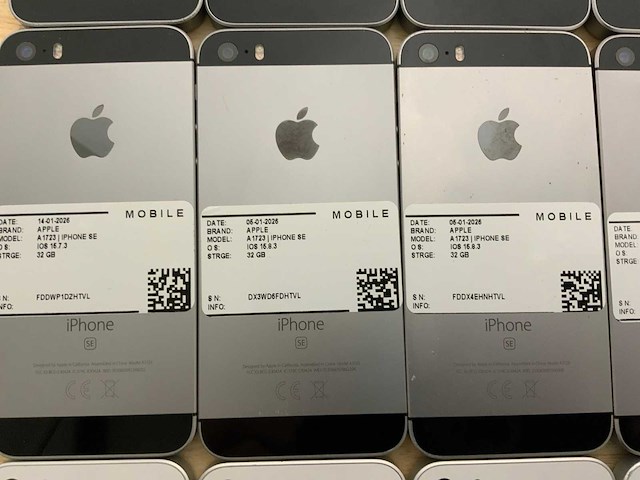 Apple iphone se | a1723 mobiele telefoon (27x) - afbeelding 2 van  16