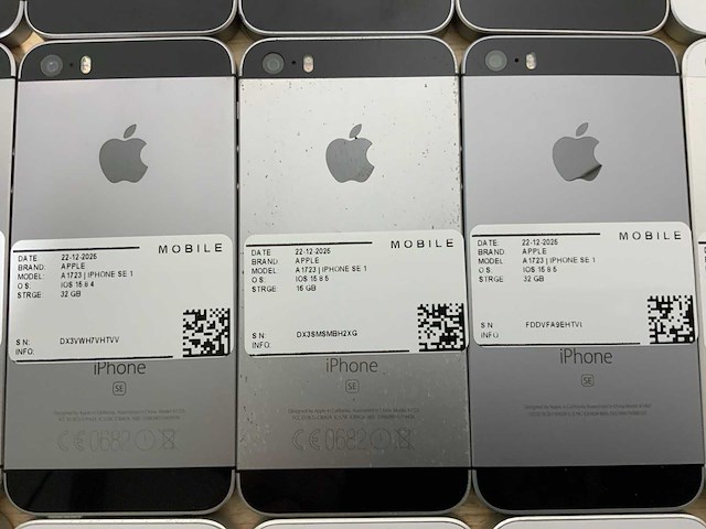 Apple iphone se | a1723 mobiele telefoon (27x) - afbeelding 3 van  16
