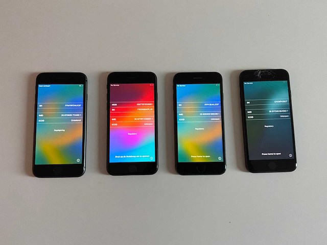 Apple iphone se/8 (64 gb) (4x) - afbeelding 2 van  3