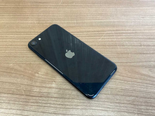 Apple iphone se - afbeelding 2 van  3