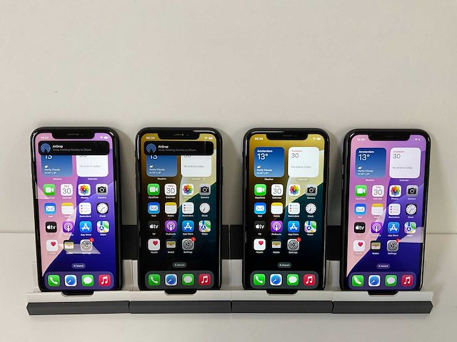 Apple iphone xr - 64 gb - black (4x) - afbeelding 1 van  5