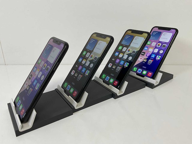 Apple iphone xr - 64 gb - black (4x) - afbeelding 3 van  5